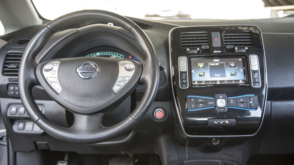 2016 Nissan Leaf SL + PANO SOLAIRE + CUIR + GPS!!! #9
