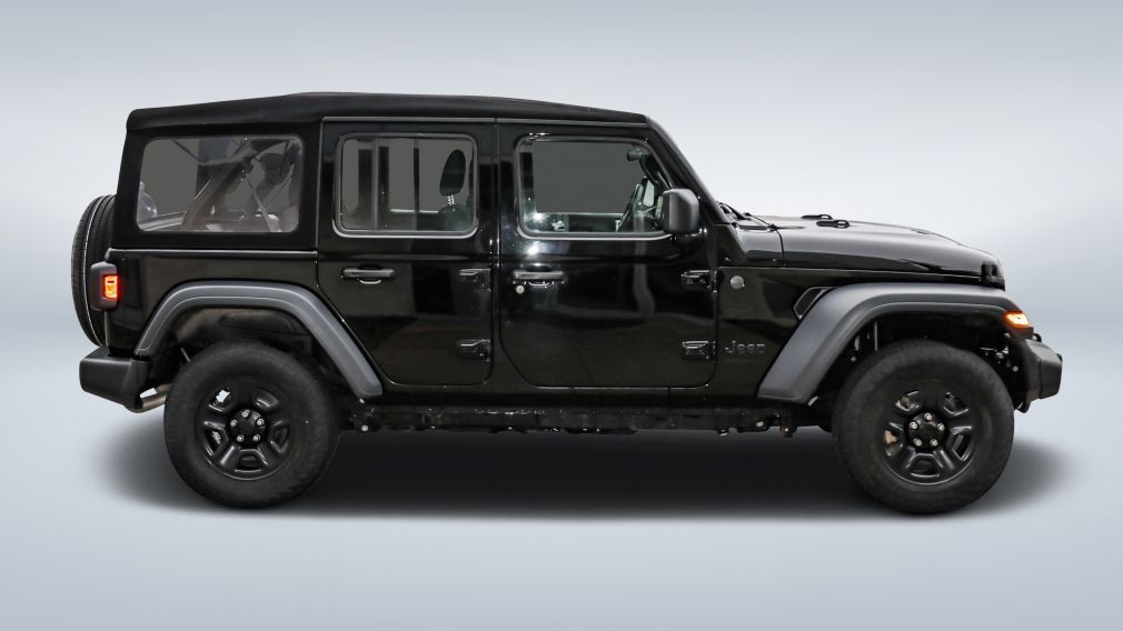 2024 Jeep Wrangler — photo 8