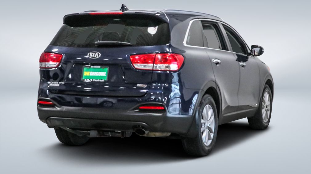 2017 Kia Sorento — photo 7