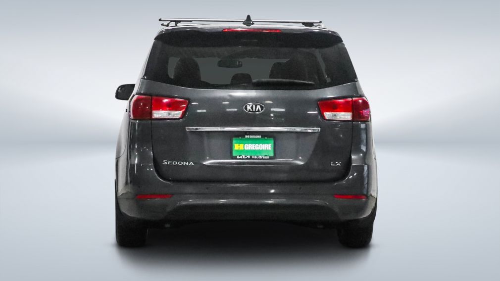 2016 Kia Sedona — photo 6