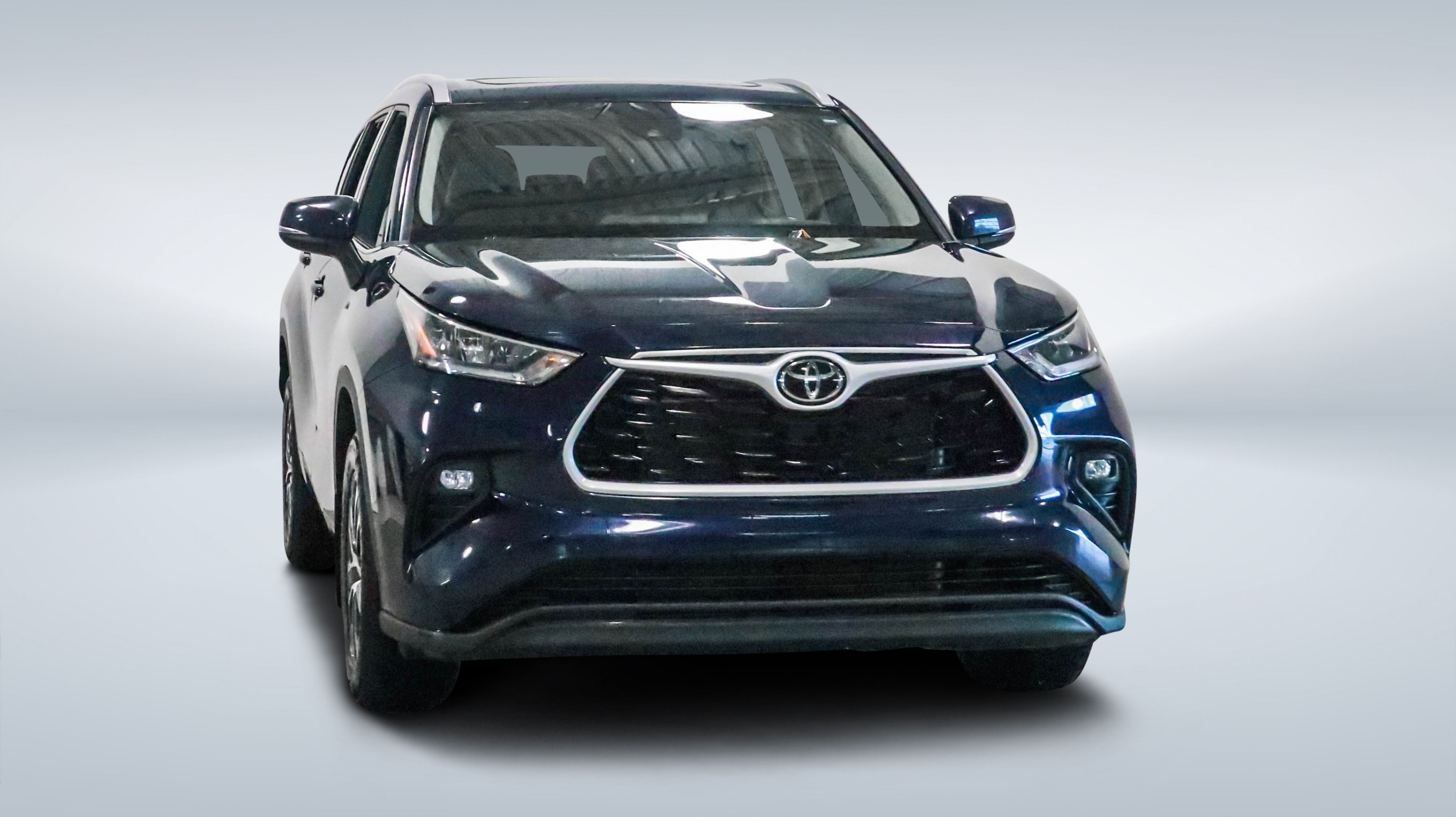 2022 Toyota Highlander (Toit ouvrant) — Monbili