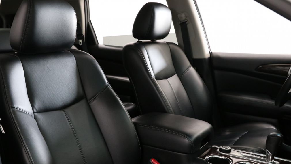 2015 Nissan Pathfinder SL #29