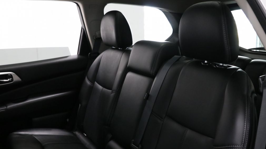 2015 Nissan Pathfinder SL #24