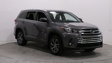 2017 Toyota Highlander XLE 7 PASSAGER AC AUTO MAGS                    