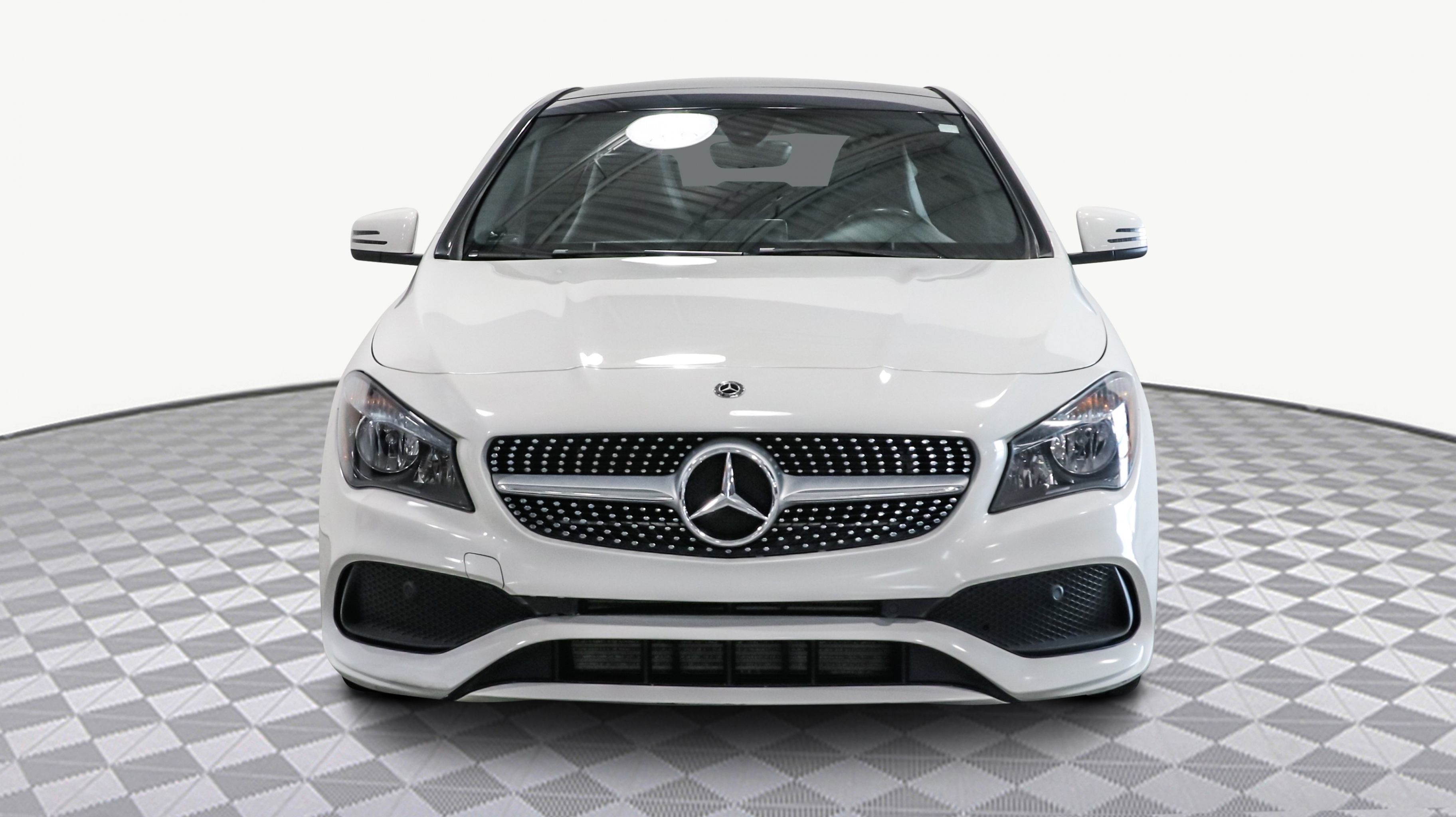 Mercedes Benz 2018 Clanull