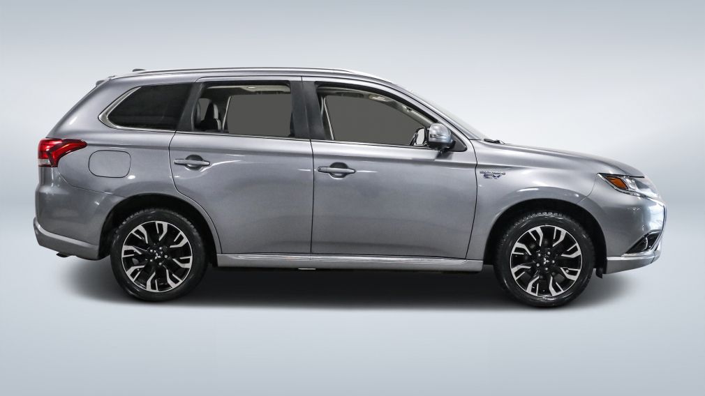 2018 Mitsubishi Outlan... — photo 8