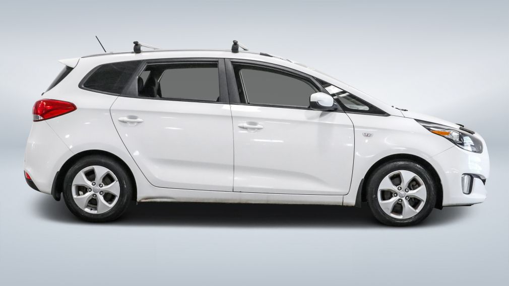 2014 Kia Rondo — photo 8