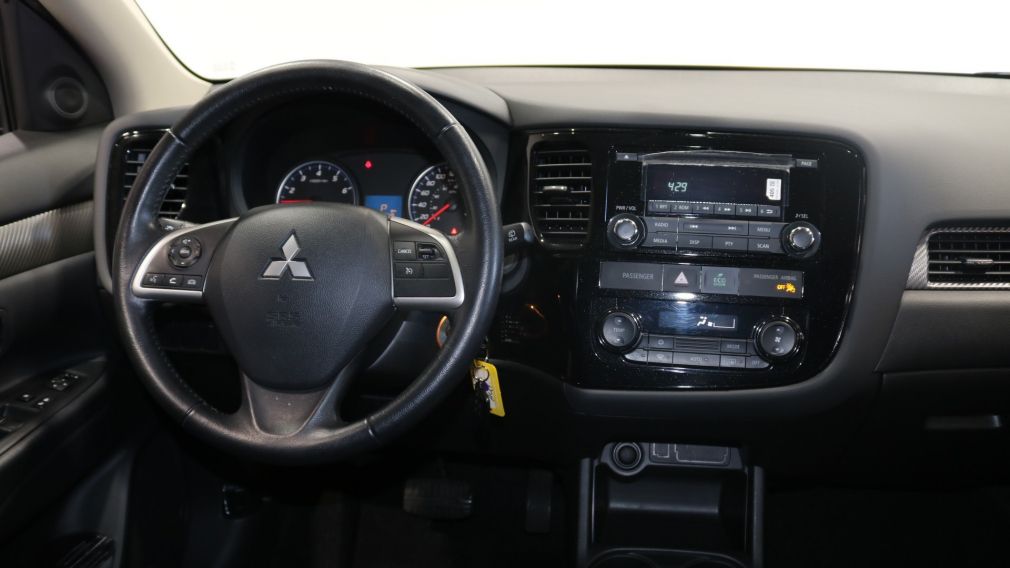 2015 Mitsubishi Outlander ES AWD Sieges-Chauffant Bluetooth Cruise USB #16