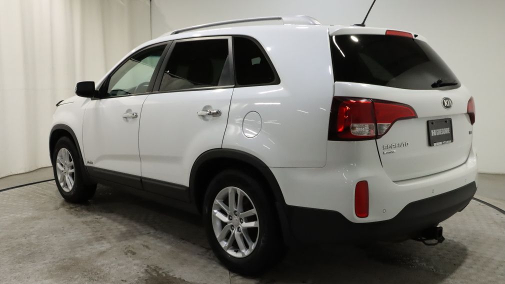 2015 Kia Sorento LX #5