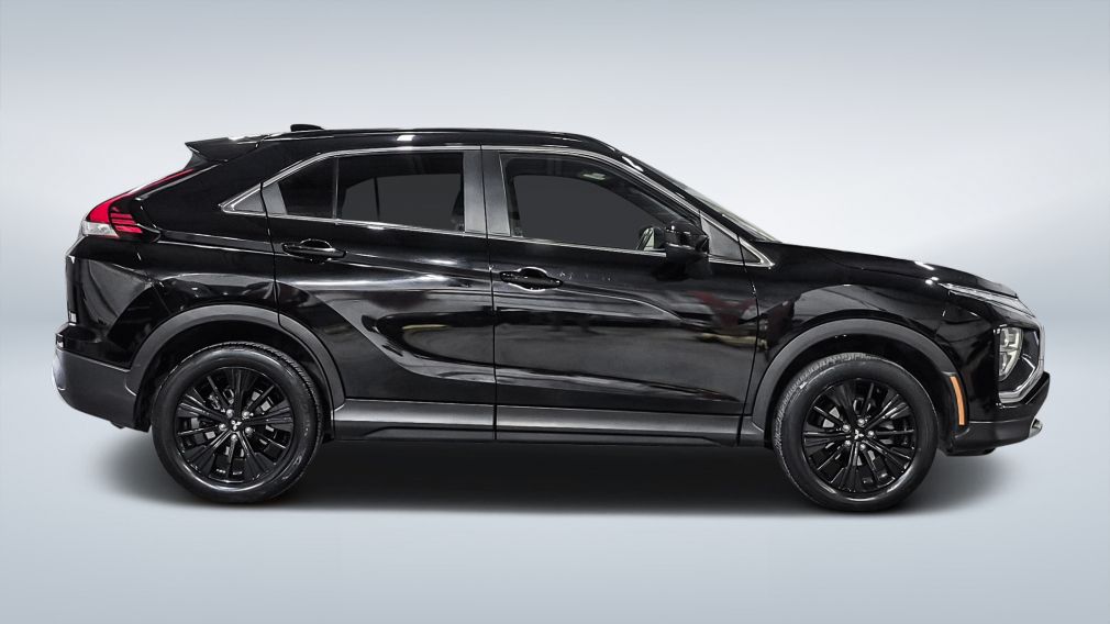 2022 Mitsubishi Eclips... — photo 8