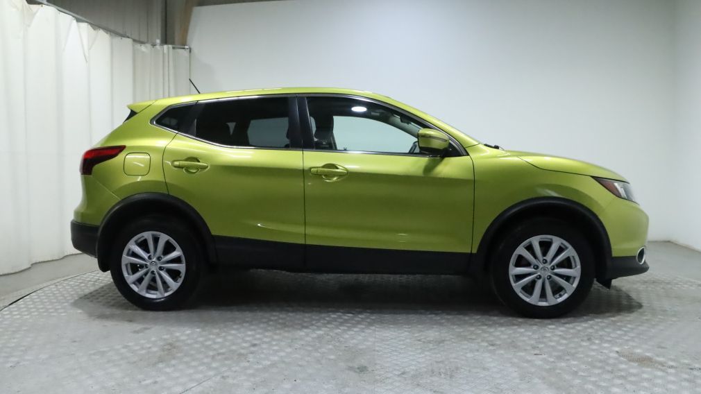 2017 Nissan Qashqai SV #6