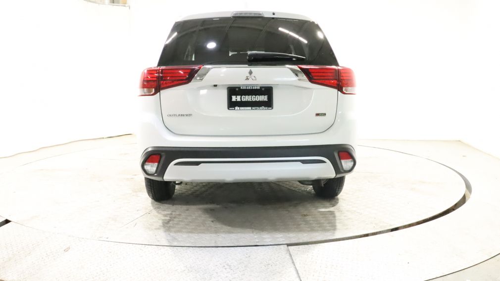 2020 Mitsubishi Outlander ES #16