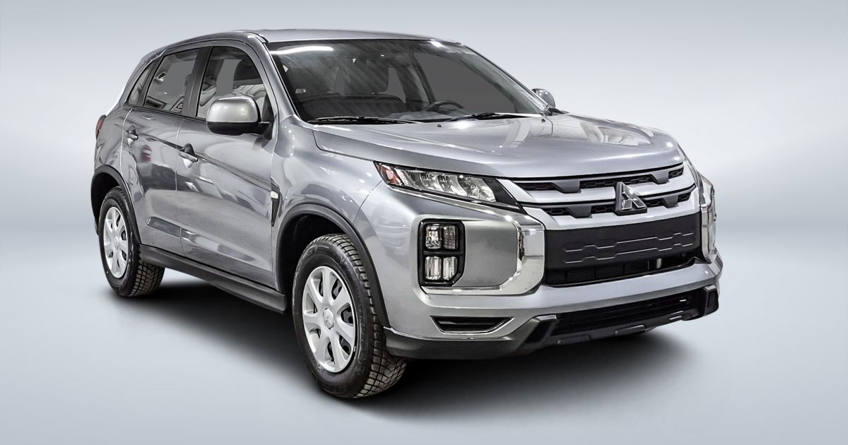 Used 2024 Mitsubishi RVR ES * Mags Caméra Carplay à partir 0.9% for ...