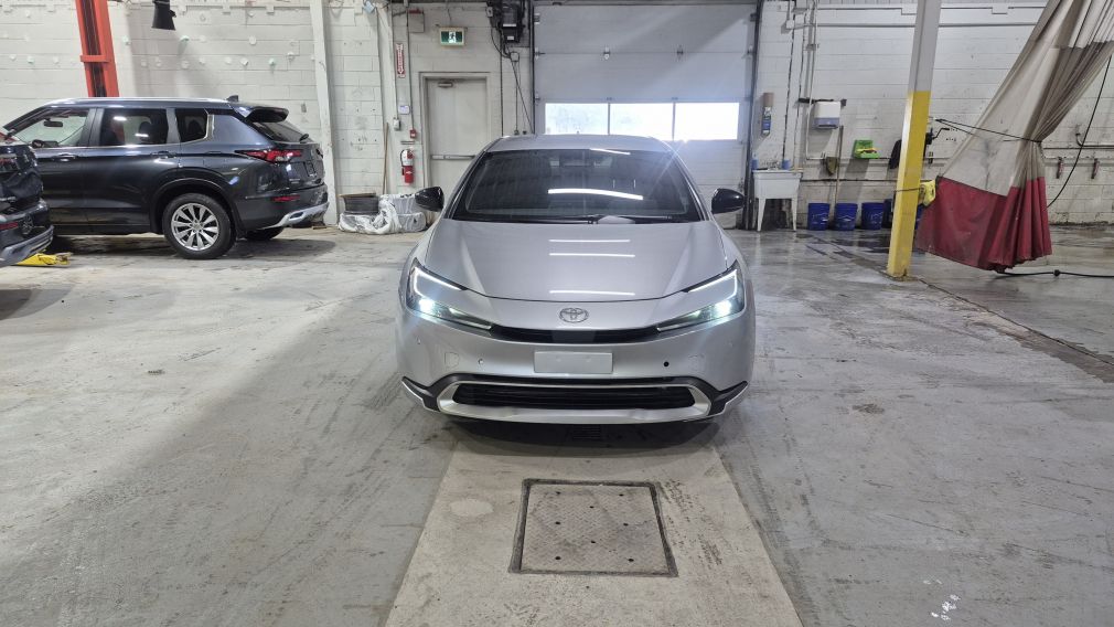 2024 Toyota Prius — photo 2