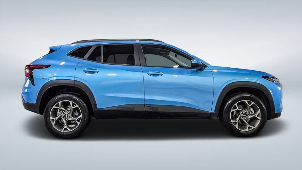 2025 Chevrolet Trax — photo 8