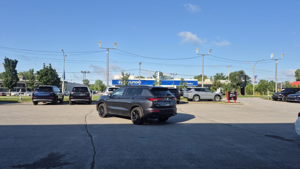 2024 Mitsubishi Outlander — photo 5