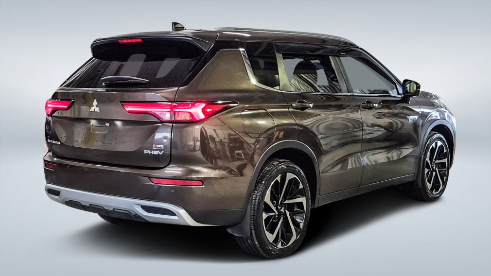 2023 Mitsubishi Outlan... — photo 7