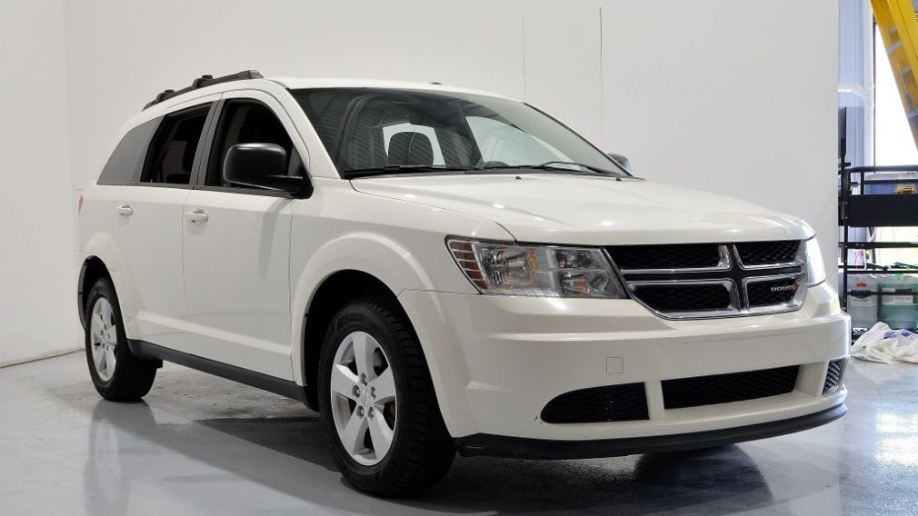 2015 Dodge Journey SE Auto Bluetooth A/C-BiZone Cruise MP3/AUX #0