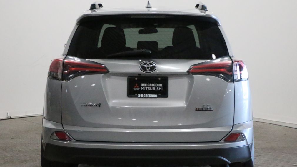 2017 Toyota Rav 4 LE #3