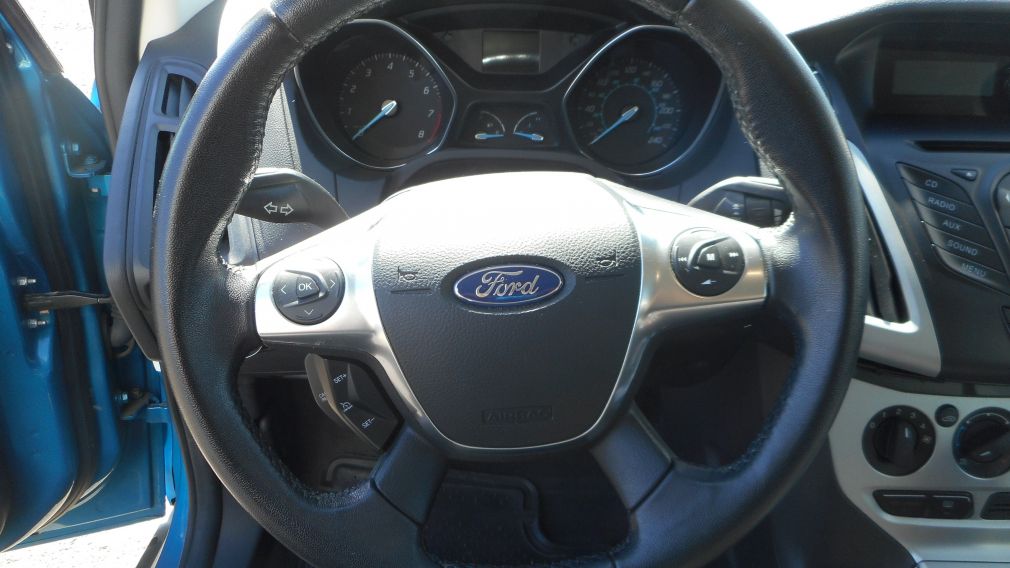 2012 Ford Focus SE #10