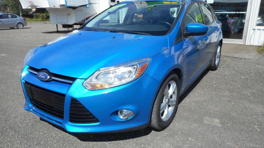 2012 Ford Focus SE #2