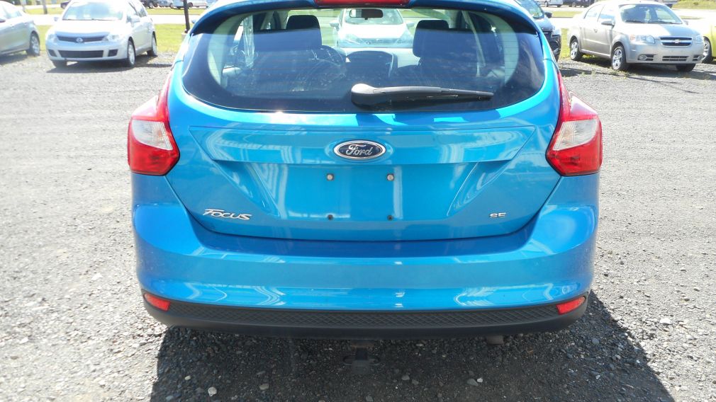 2012 Ford Focus SE #6