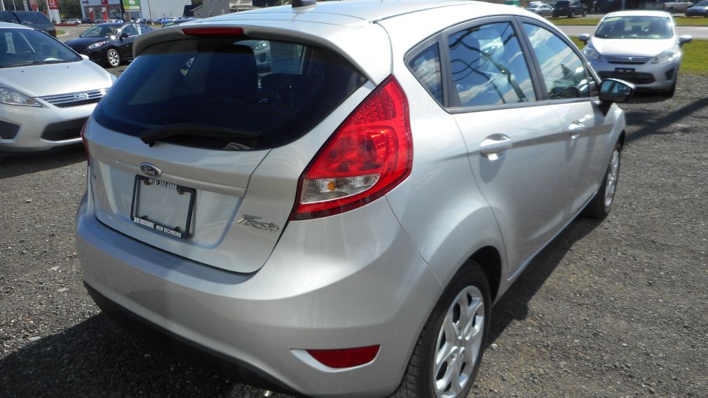 2012 Ford Fiesta SE #7