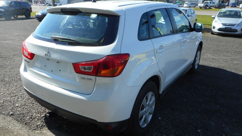 2013 Mitsubishi RVR ES #7