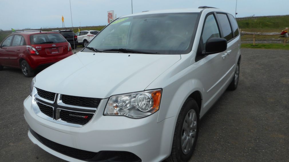 2016 Dodge GR Caravan SXT #3