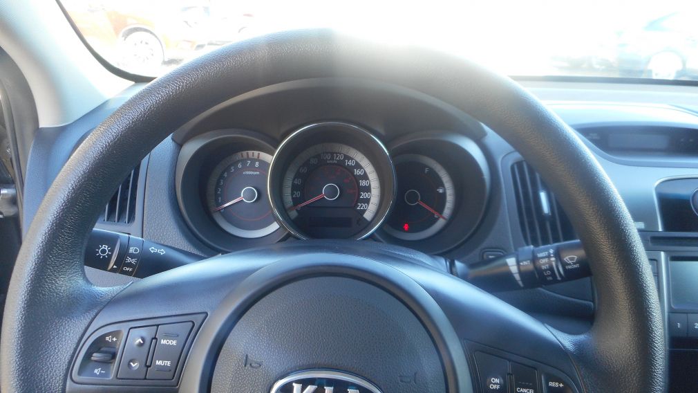 2013 Kia Forte EX #3