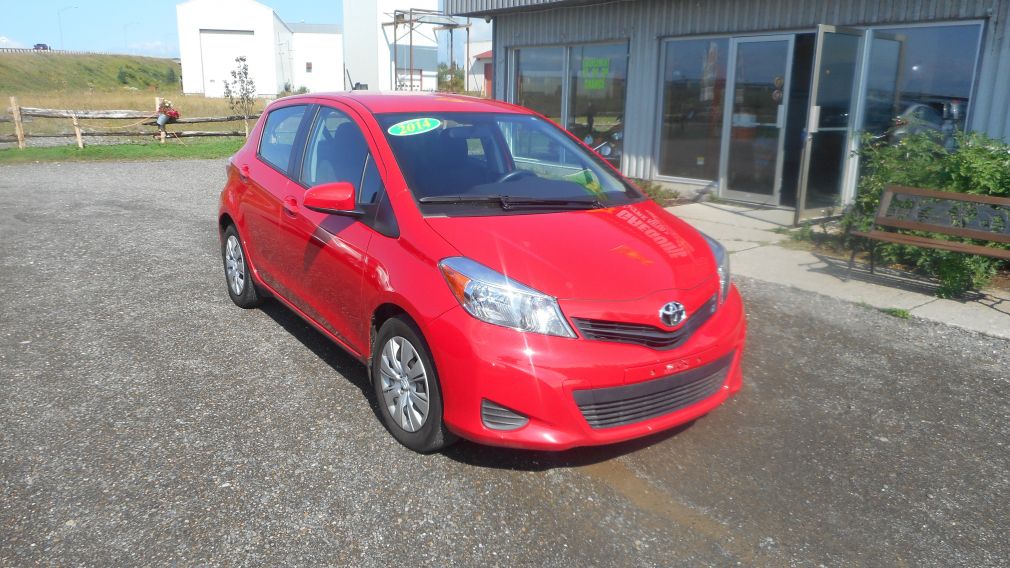 2014 Toyota Yaris LE #12