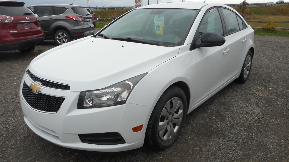 2014 Chevrolet Cruze 1LS #2