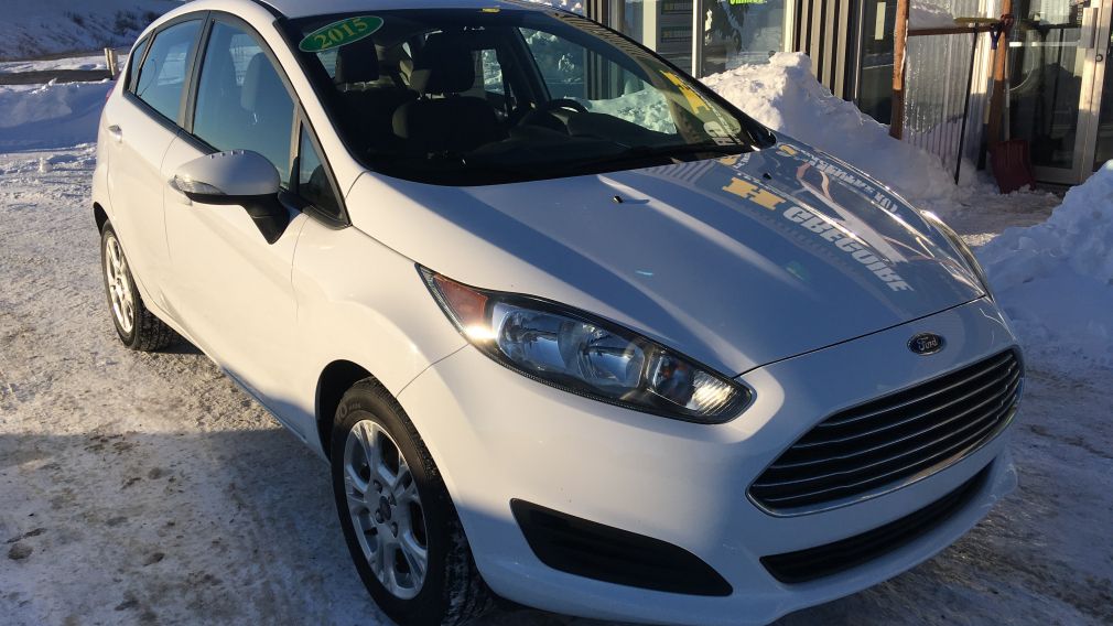 2015 Ford Fiesta SE #0