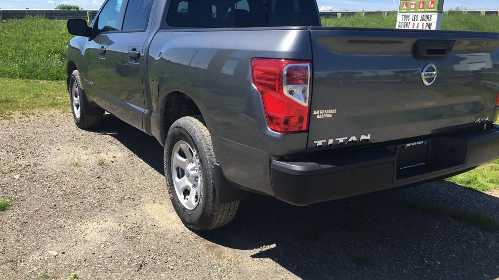 2017 Nissan Titan S #16