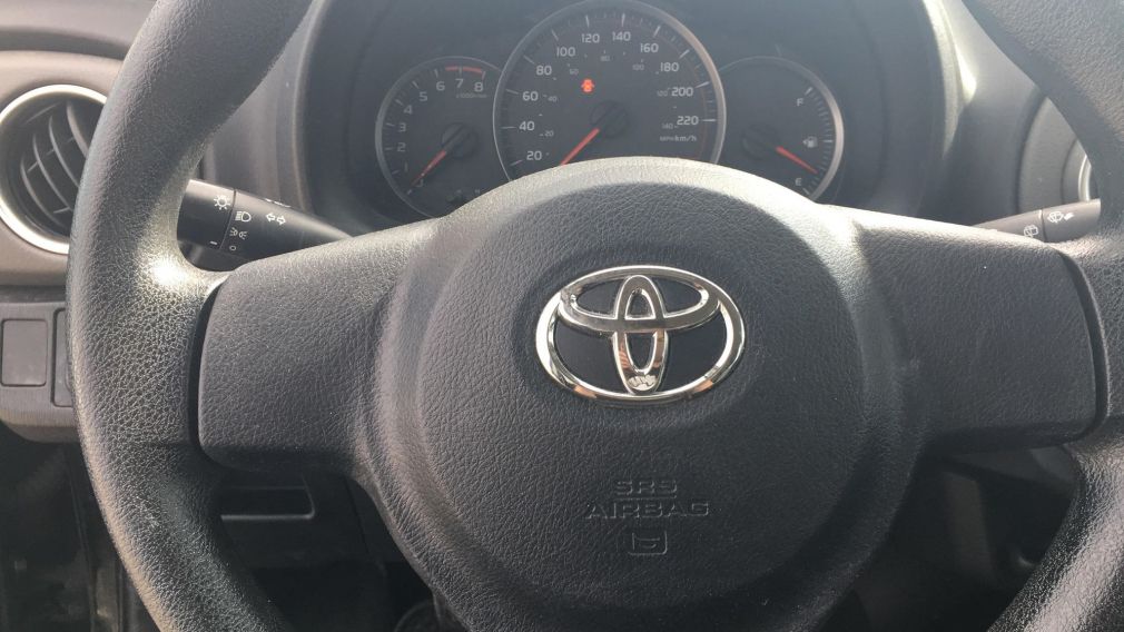 2014 Toyota Yaris LE #2