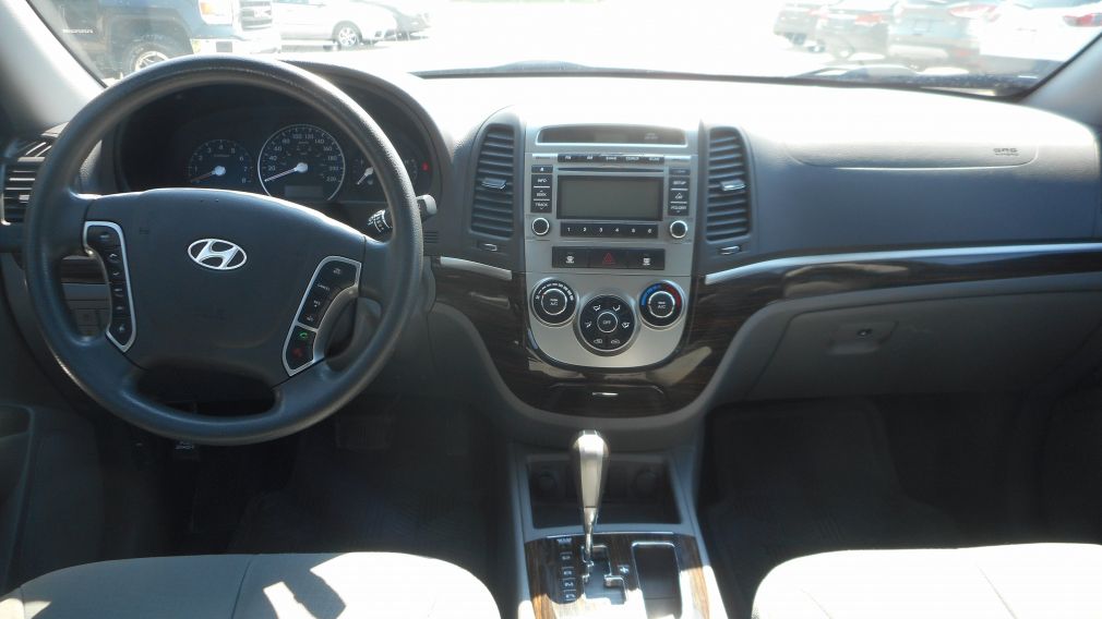 2010 Hyundai Santa Fe GL #15