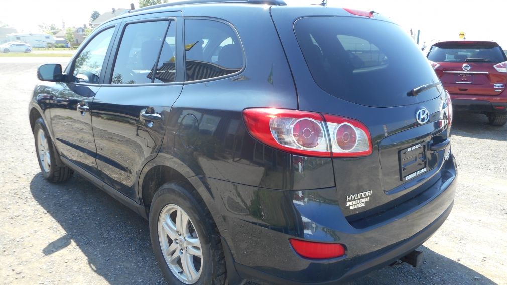 2010 Hyundai Santa Fe GL #4