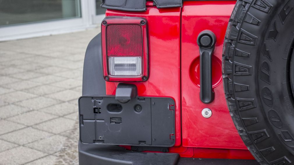 2015 Jeep Wrangler SPORT 4x4, MANUELLE, 5 PNEUS, 1 PROPRIO, BAS KM !! #24