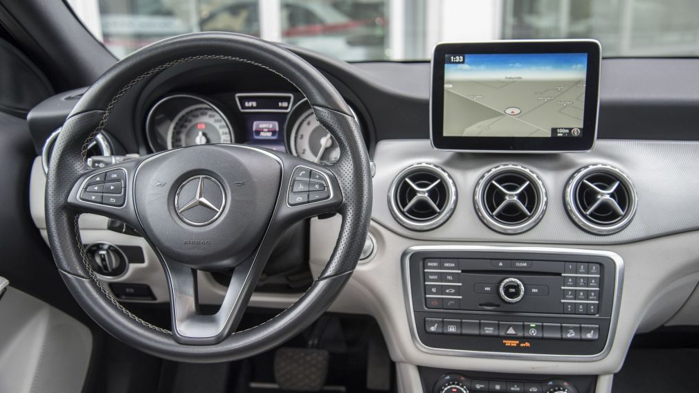 2016 Mercedes Benz GLA250 AWD, TOIT PANO, GPS, CUIR, BAS KM, AUBAINE !!! #9