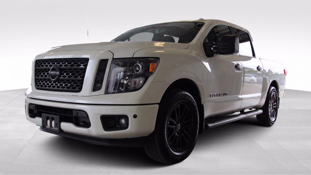 2018 Nissan Titan Nissan Titan SV Midnight Edition #3