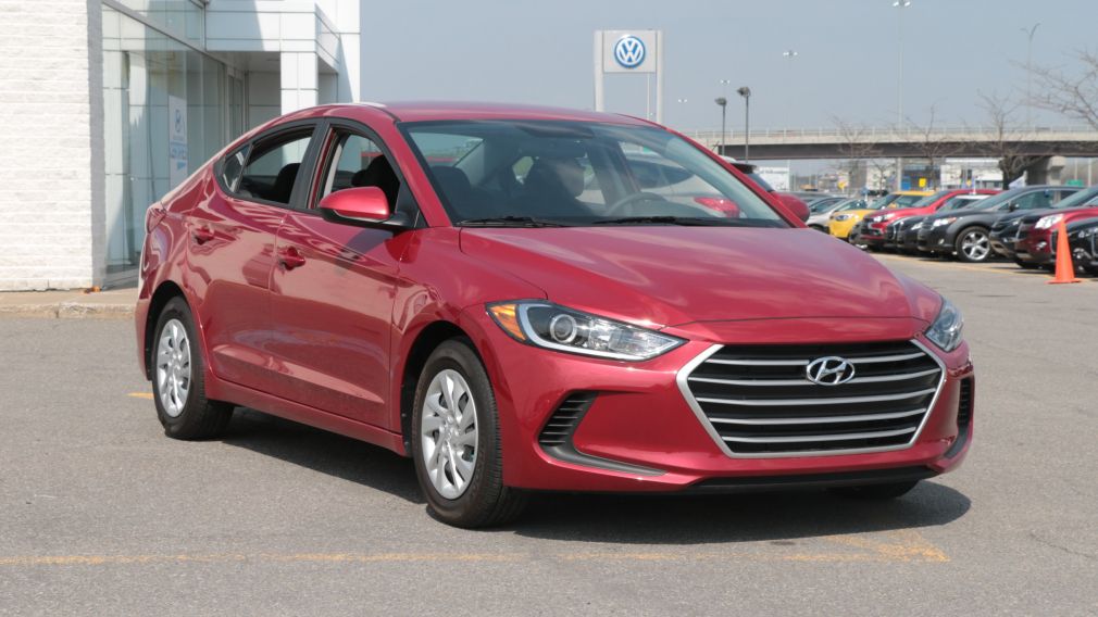 2017 Hyundai Elantra LE #0