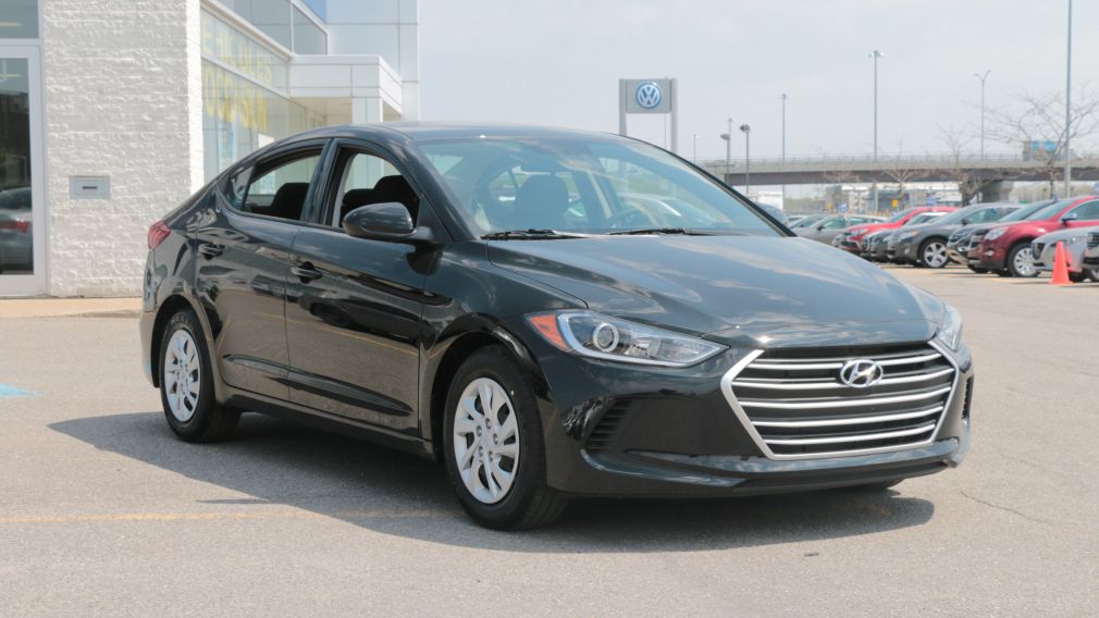 2017 Hyundai Elantra LE #0