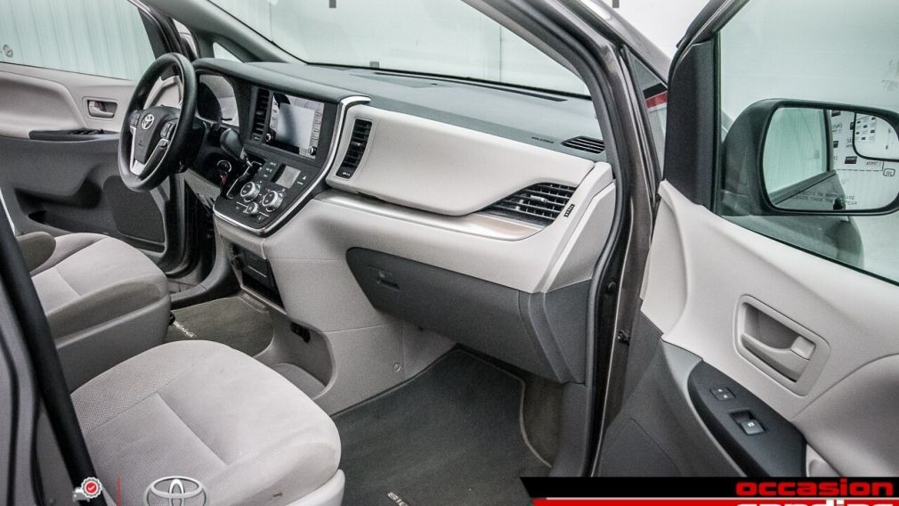 2018 Toyota Sienna 7-Passenger FWD #10