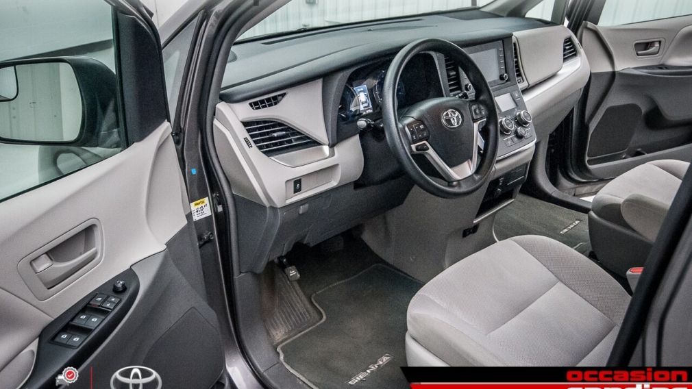 2018 Toyota Sienna 7-Passenger FWD #11