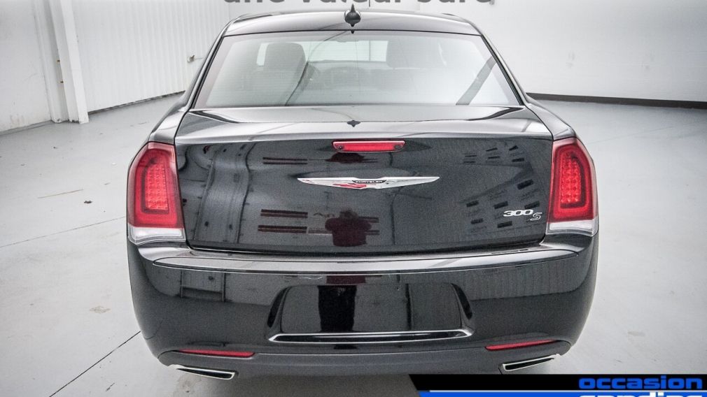 2019 Chrysler 300 300S #7