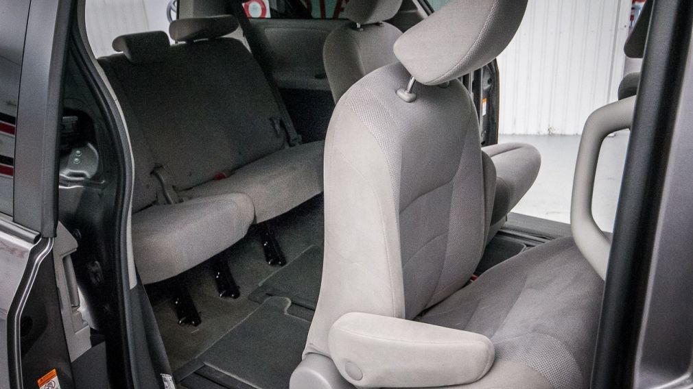 2018 Toyota Sienna 7-Passenger FWD | CAM. RECUL // BLUETOOTH #20
