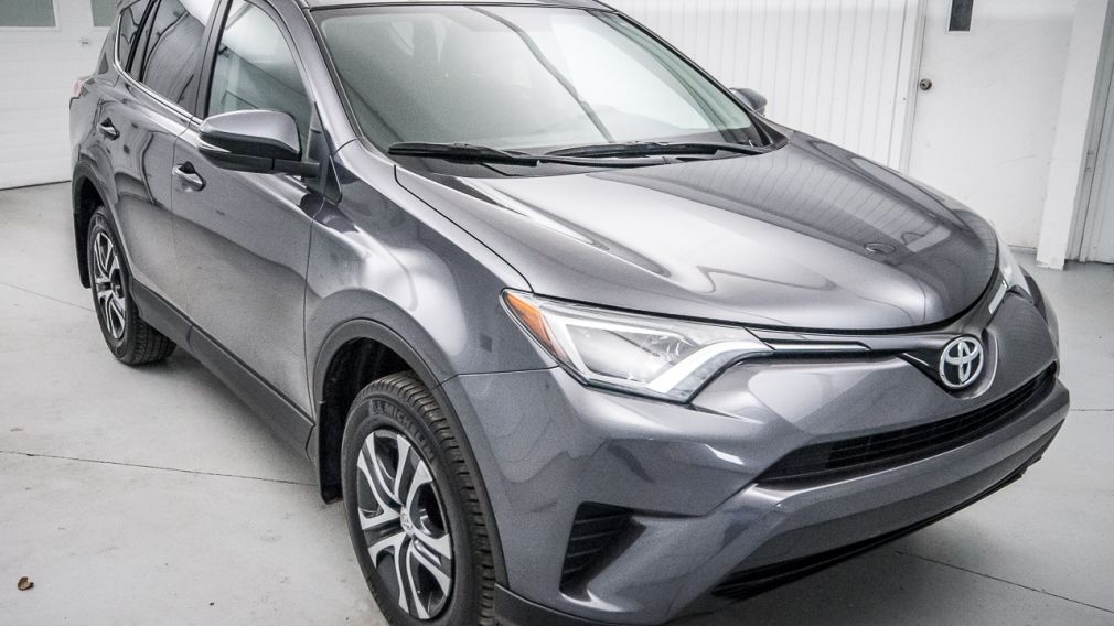 2016 Toyota Rav 4 LE | FWD // BLUETOOTH // A/C #0