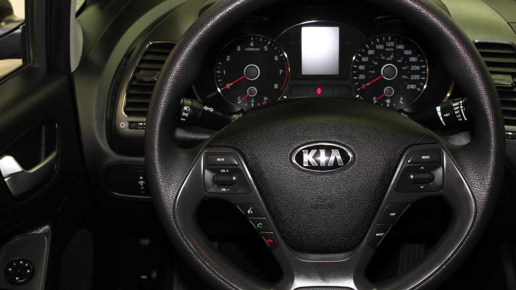 Kia Forte 2017 LX Bluetooth cruise control usagée et d’occasion à