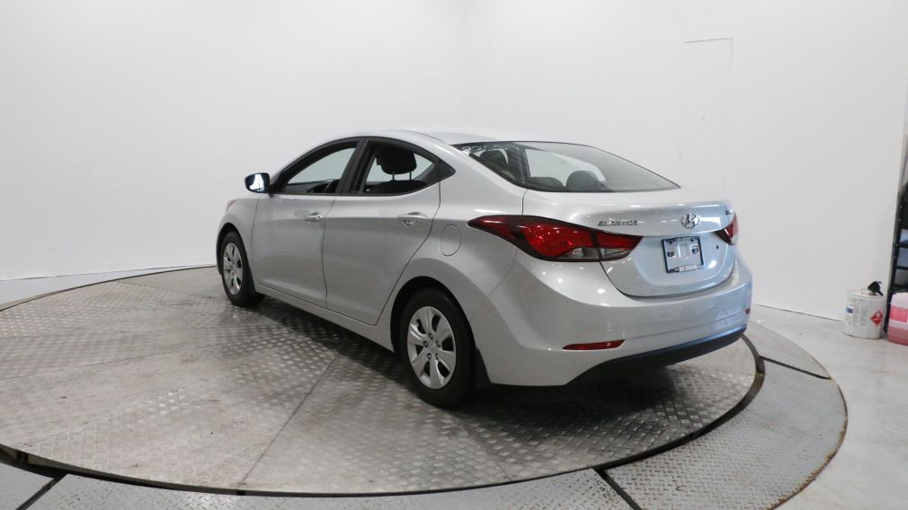 2015 Hyundai Elantra MANUEL, vitre electrique, aux, mirroir chauffant #5