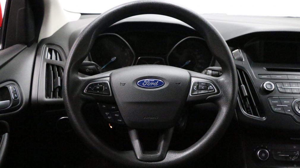 2015 Ford Focus SE #13